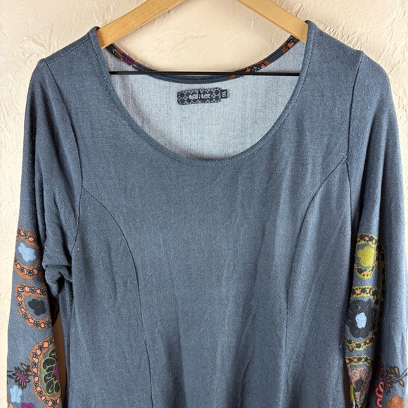 2 Ice Silk Dresses Red Black Handkerchief Bandana Print & Gray Floral 1X Bundle - Picture 10 of 16